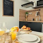 Apartman Nouveau*le Bois Etoile*balneo*massage*detente*wifi*netflix*self-checkin *
